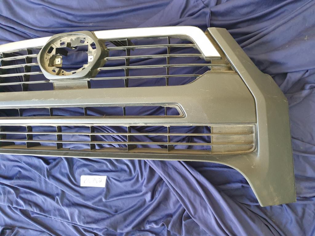 Toyota Hilux Radiator Grille - Light Wear and Tear