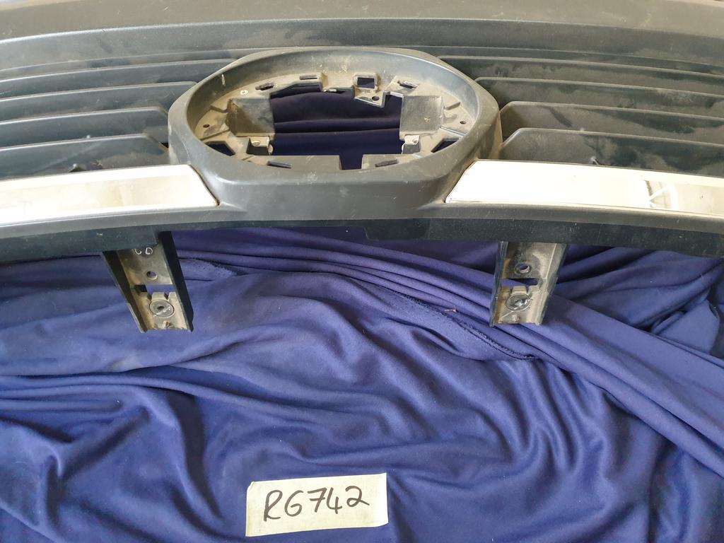 Toyota Hilux Radiator Grille - Light Wear and Tear