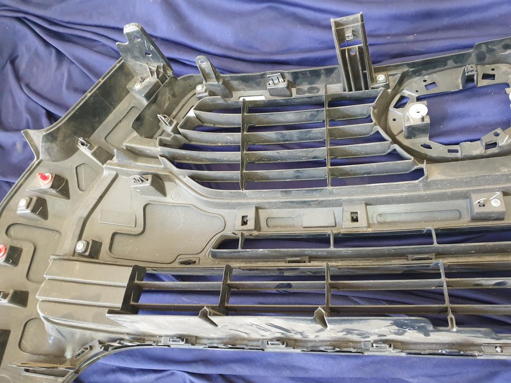 Toyota Hilux Radiator Grille - Light Wear and Tear