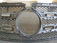 Mercedes-Benz GLA X156 Radiator Grille Frame Bracket