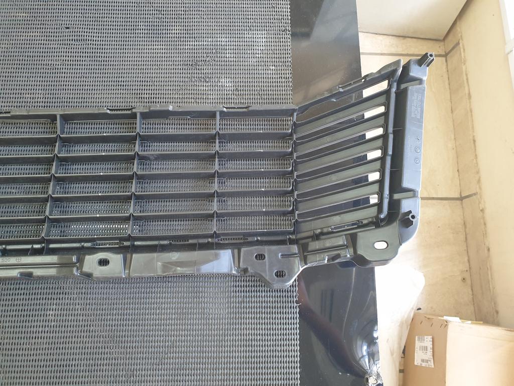 Toyota Aftermarket Quantum Front Bumper Centre Grille