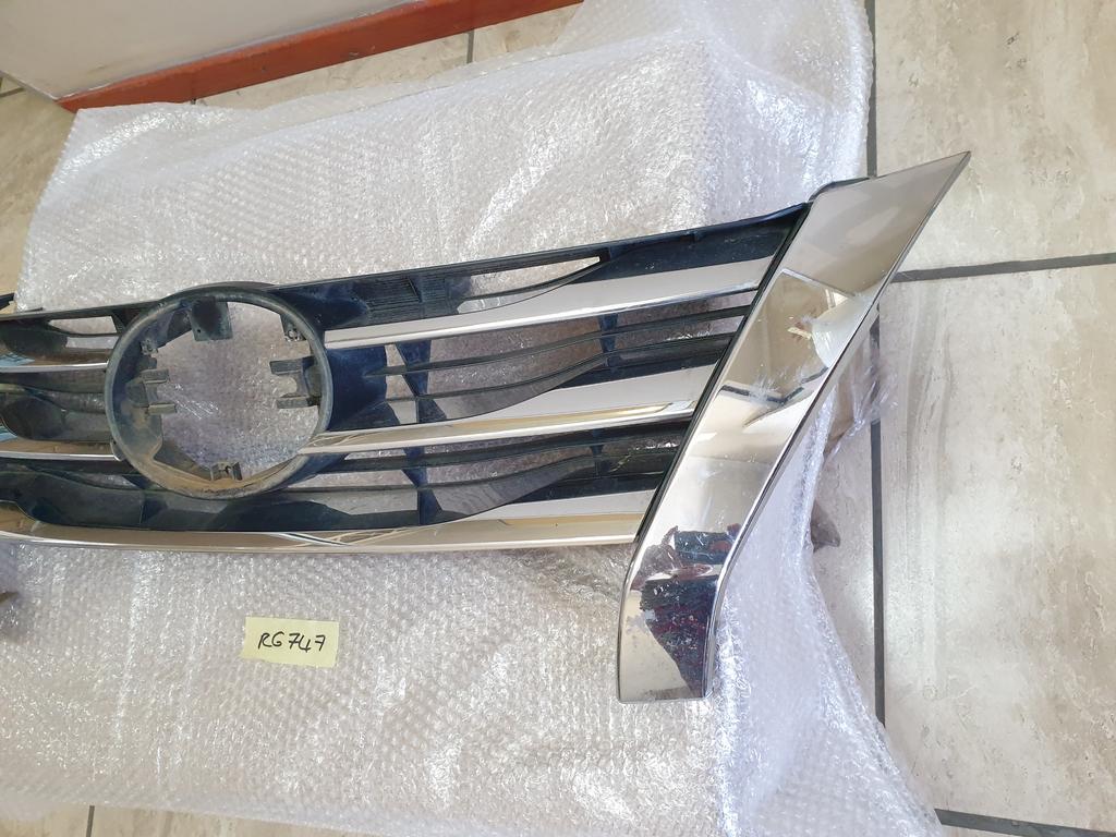 Toyota Fortuner Chrome Radiator Grille - Chrome lifting, Wear and tear
