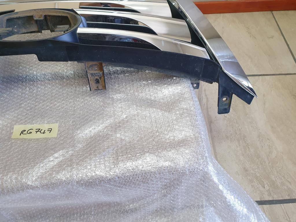 Toyota Fortuner Chrome Radiator Grille - Chrome lifting, Wear and tear