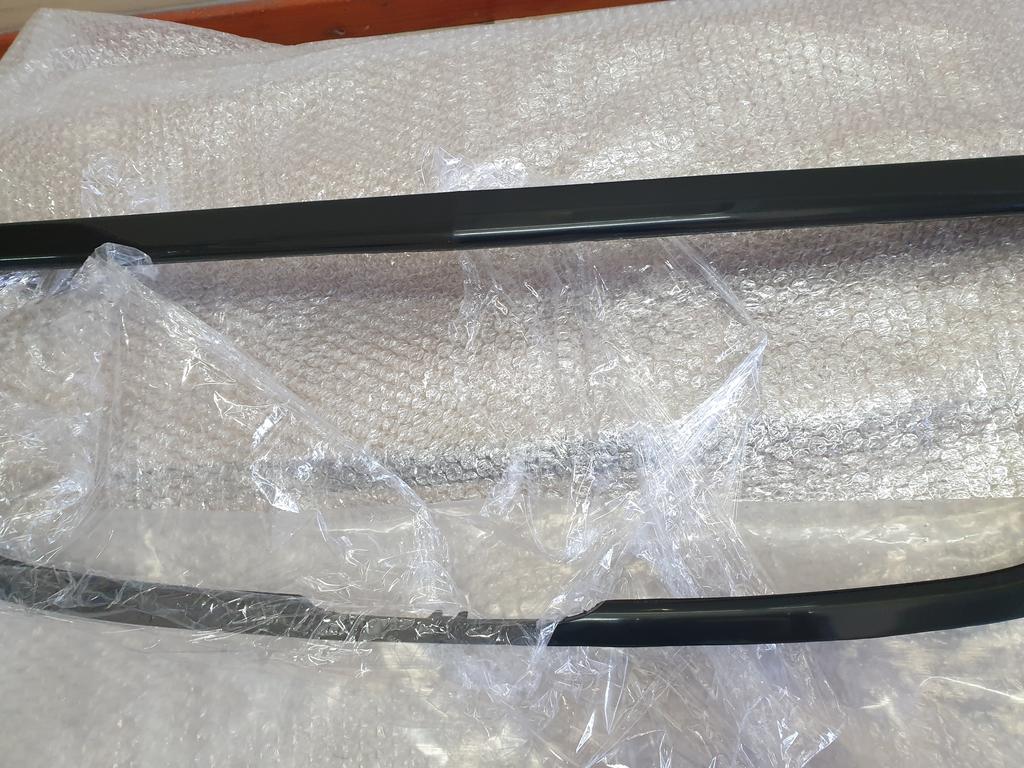 Nissan NP200 Radiator Grille Surround Trim Cover
