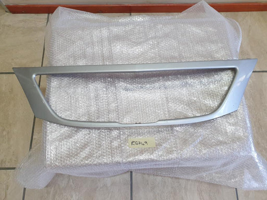 Nissan NP200 Radiator Grille Surround Trim Cover