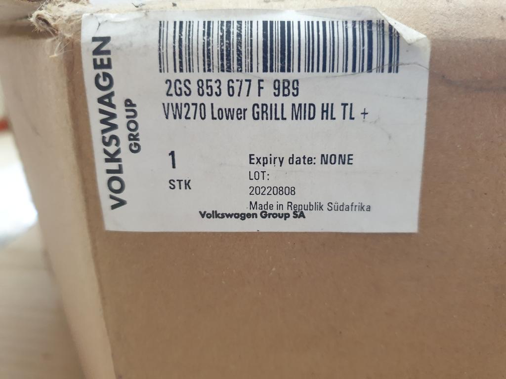 Volkswagen Polo Front Lower Center Radiator Grille