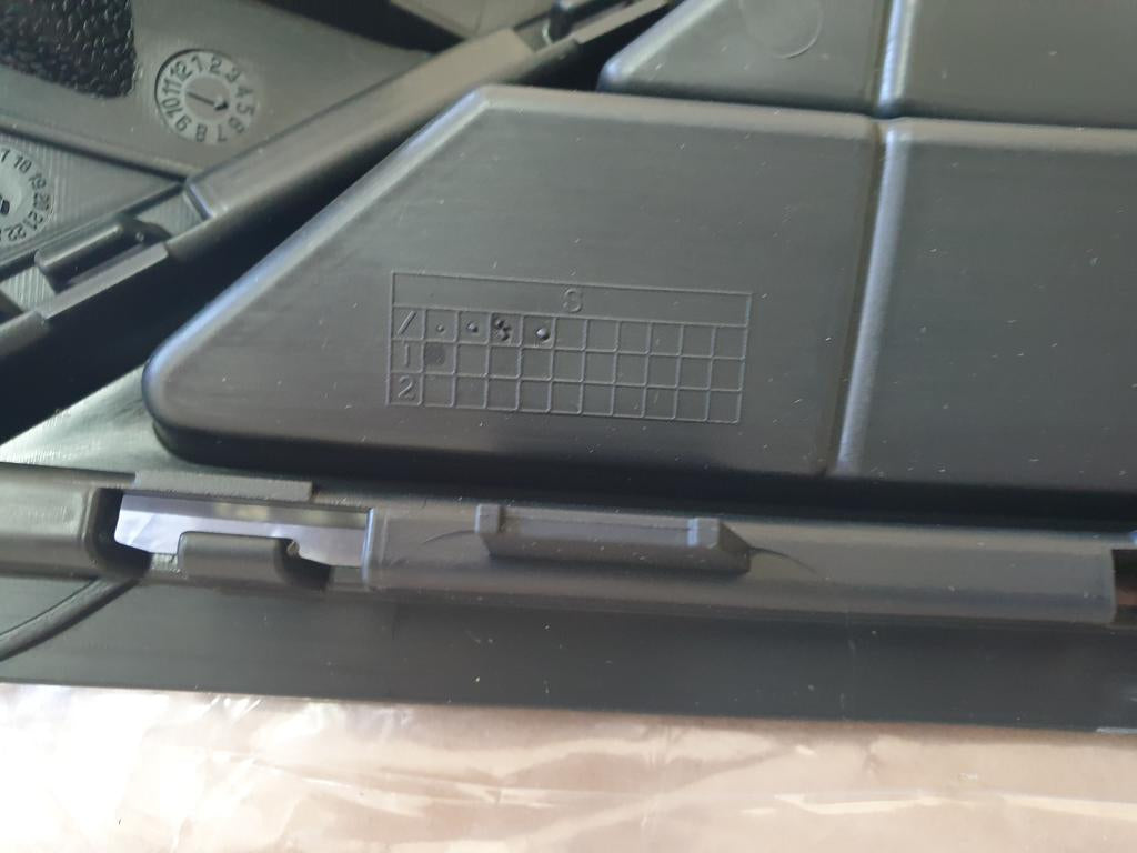 Volkswagen Polo Front Lower Center Radiator Grille