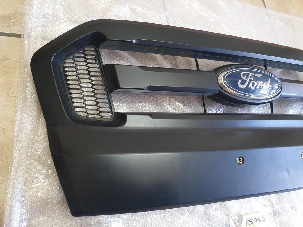 Ford Aftermarket Ranger Radiator Grille - Wear and Tear
