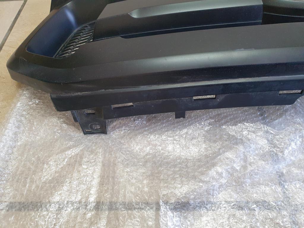 Ford Aftermarket Ranger Radiator Grille - Wear and Tear