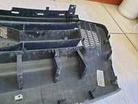 Ford Aftermarket Ranger Radiator Grille - Wear and Tear