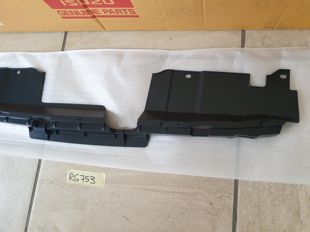 Isuzu D-Max Inner Radiator Grille