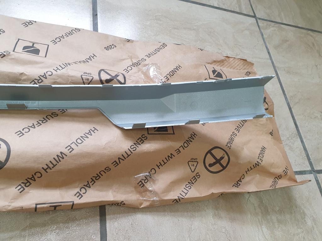 Original New Opel Crossland X Front Left Bumper Moulding - Lower Grille Surround