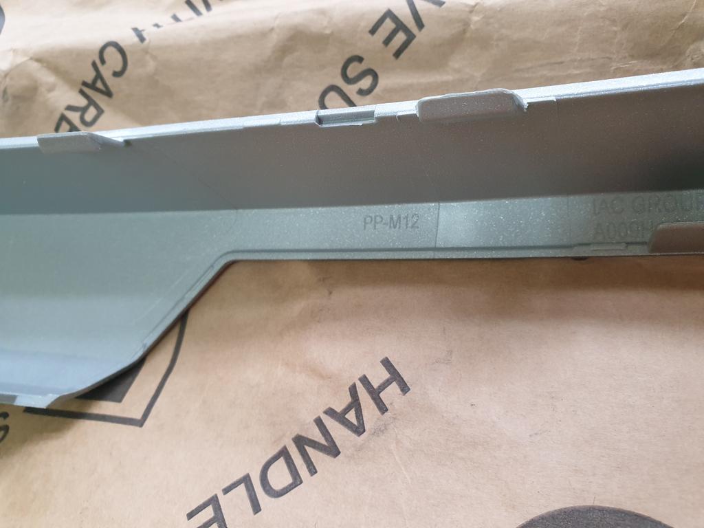 Original New Opel Crossland X Front Left Bumper Moulding - Lower Grille Surround