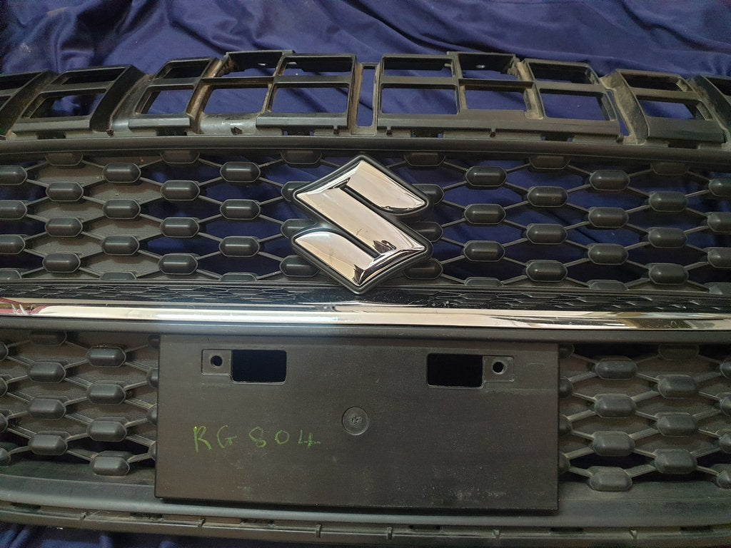 Suzuki Swift Radiator Grille - Wear and Tear