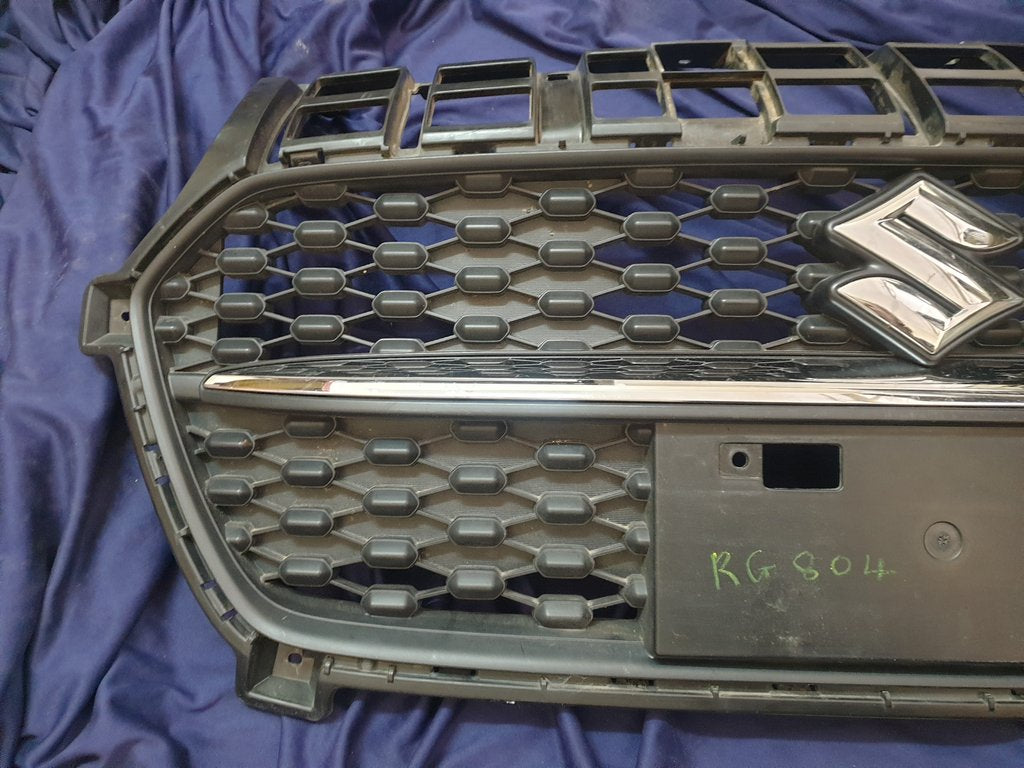 Suzuki Swift Radiator Grille - Wear and Tear