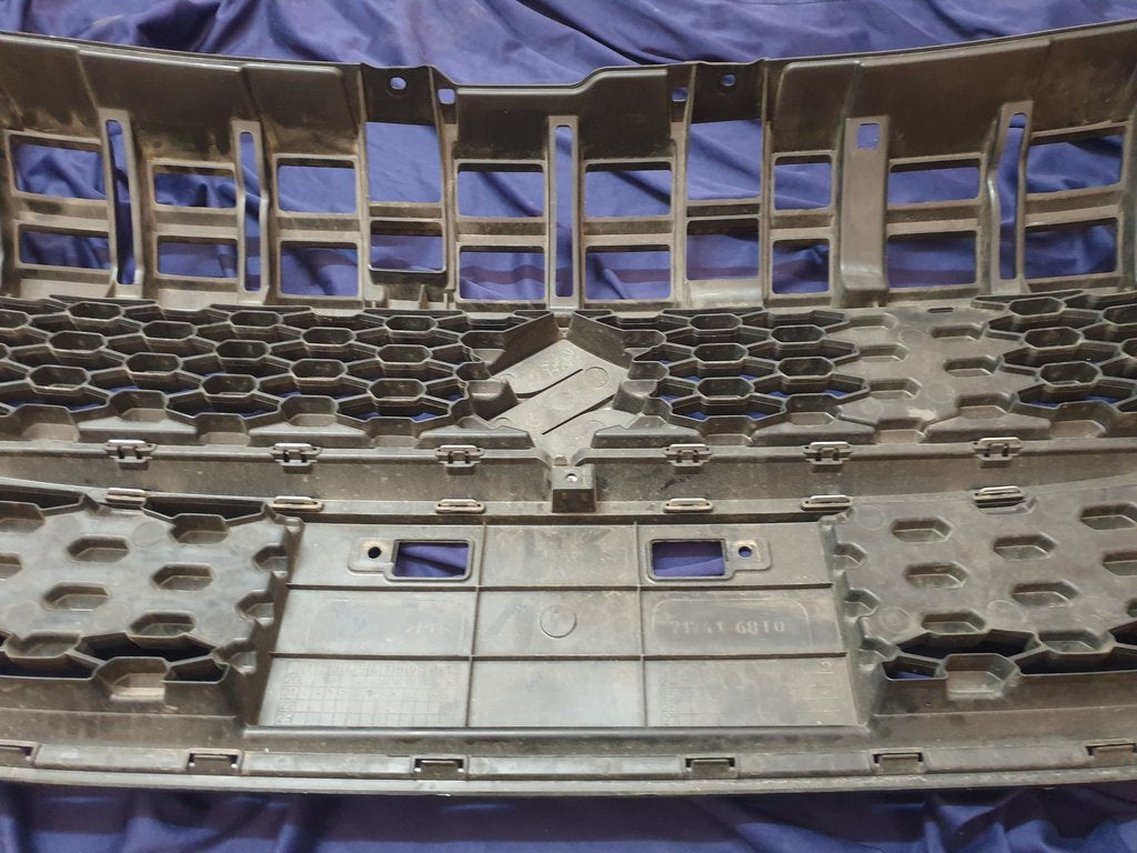 Suzuki Swift Radiator Grille - Wear and Tear