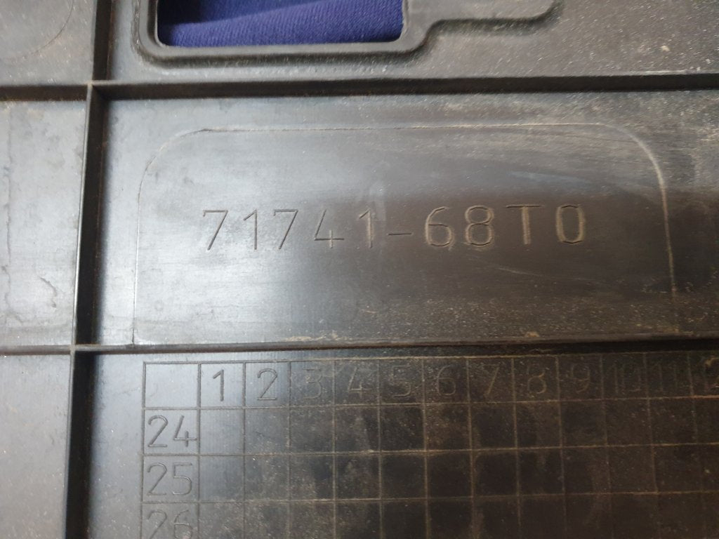 Suzuki Swift Radiator Grille - Wear and Tear