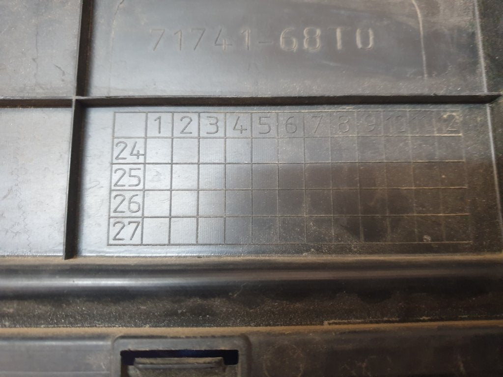 Suzuki Swift Radiator Grille - Wear and Tear