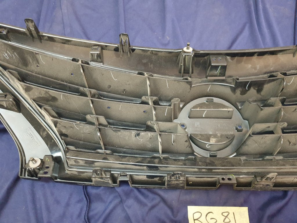 Nissan Almera Radiator Grille - Light Wear and Tear