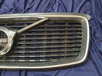 Volvo XC90 Radiator Grille - Chrome lifting, Wear and tear