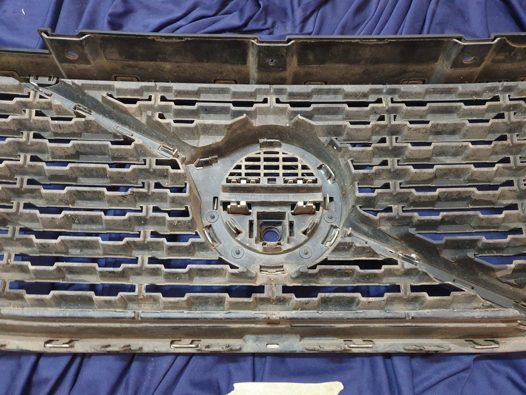 Volvo XC90 Radiator Grille - Chrome lifting, Wear and tear
