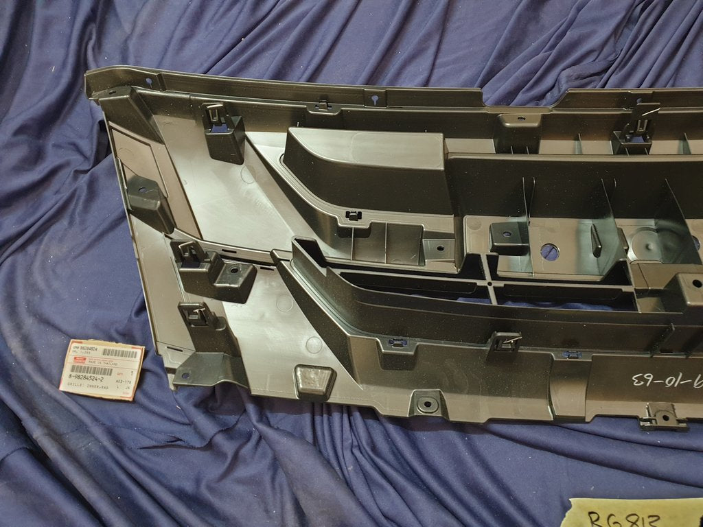 Isuzu KB D-Max 2017 Radiator Grille Frame Inner