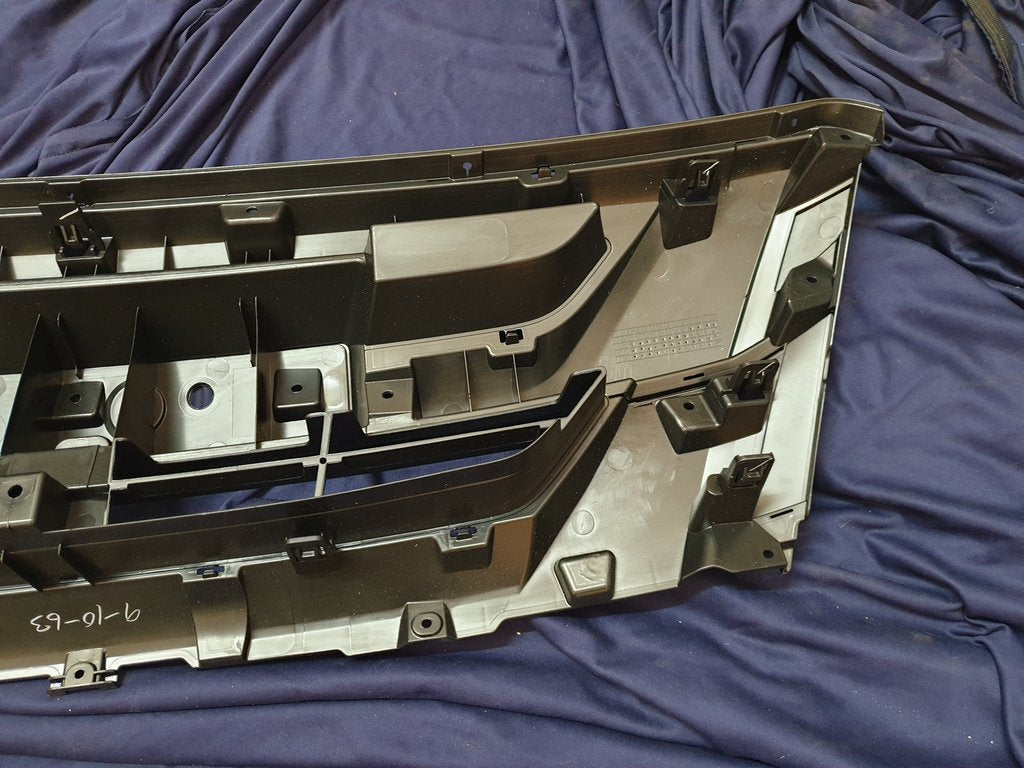 Isuzu KB D-Max 2017 Radiator Grille Frame Inner
