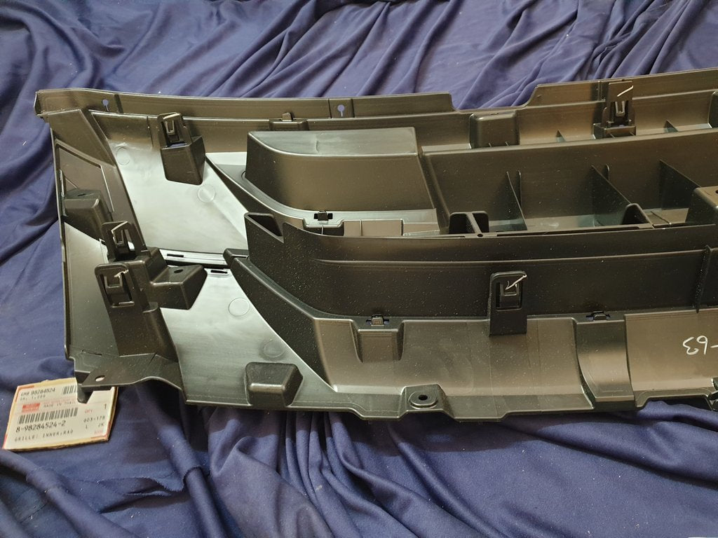 Isuzu KB D-Max 2017 Radiator Grille Frame Inner
