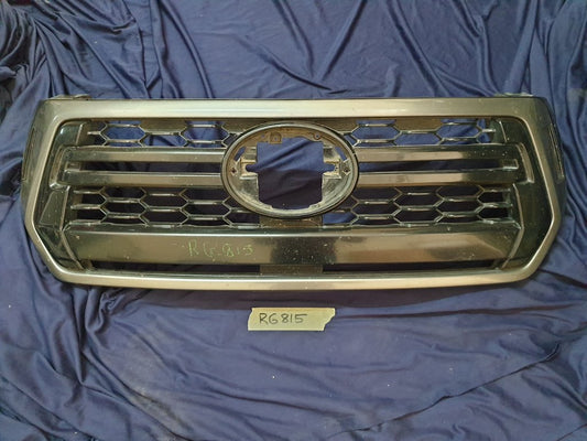 Toyota Hilux 2018, 2019, 2020 Radiator Grille - Wear and Tear, Chips