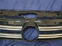 Volkswagen Amarok Radiator Grille - Wear and Tear, Clip/s broken