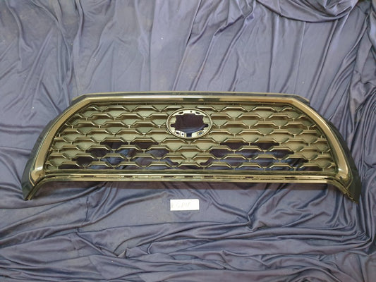 Toyota Corolla Cross Radiator Grille - Light Wear and Tear, Small scratches