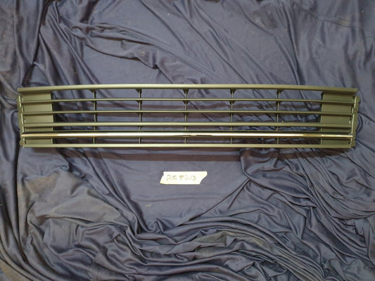 Volkswagen Polo Front Lower Center Radiator Grille