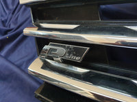 Volkswagen Tiguan II R-Line Radiator Grille - Right lower internal clips broken, wear and tear