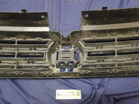 Volkswagen Tiguan II R-Line Radiator Grille - Right lower internal clips broken, wear and tear