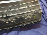 Volkswagen Tiguan II R-Line Radiator Grille - Right lower internal clips broken, wear and tear