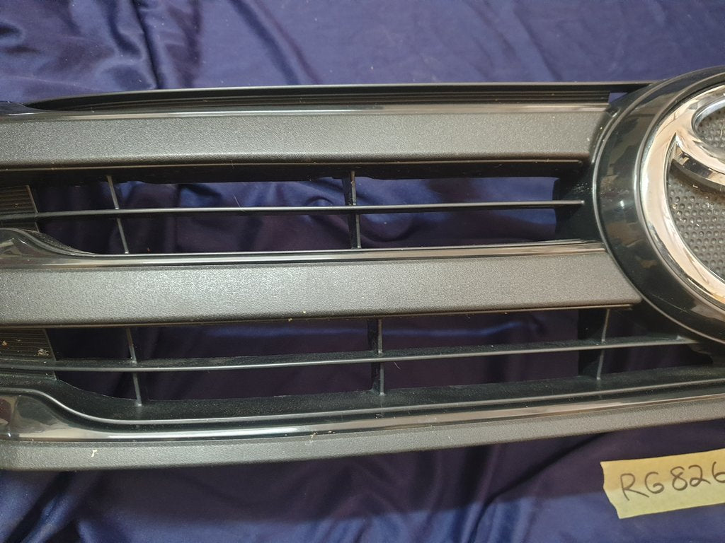 Toyota Aftermarket Radiator Grille - Light Wear and Tear, OEM Badge