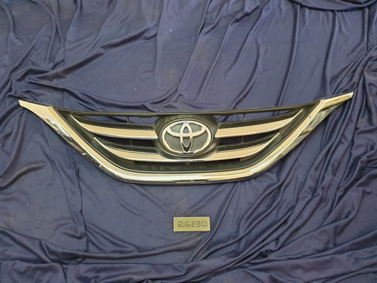 Toyota Starlet Radiator Grille - Chrome Moulding Ruined