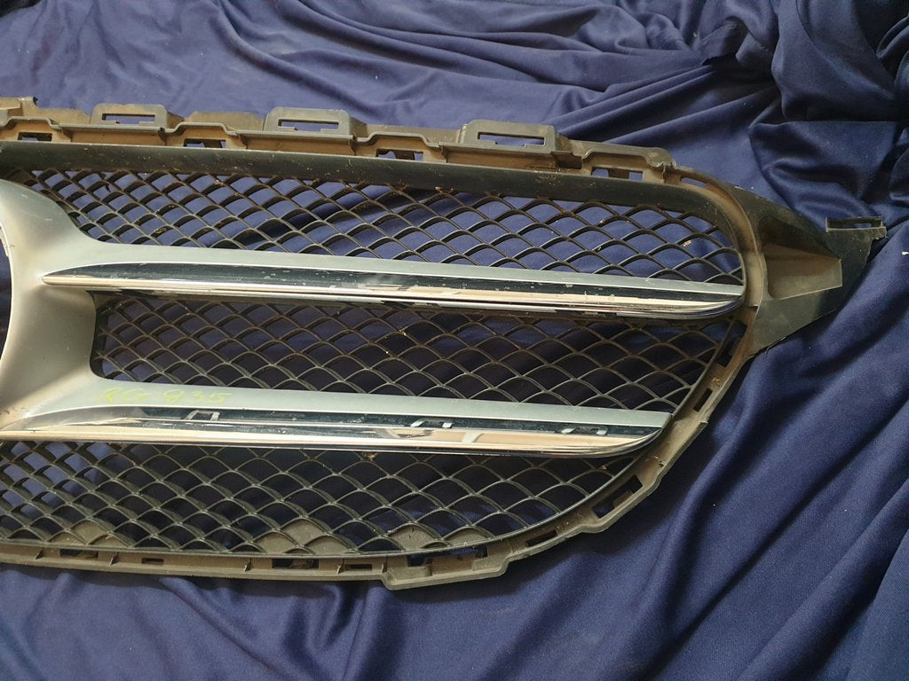 Mercedes-Benz C-Class W205 Radiator, Break in mesh