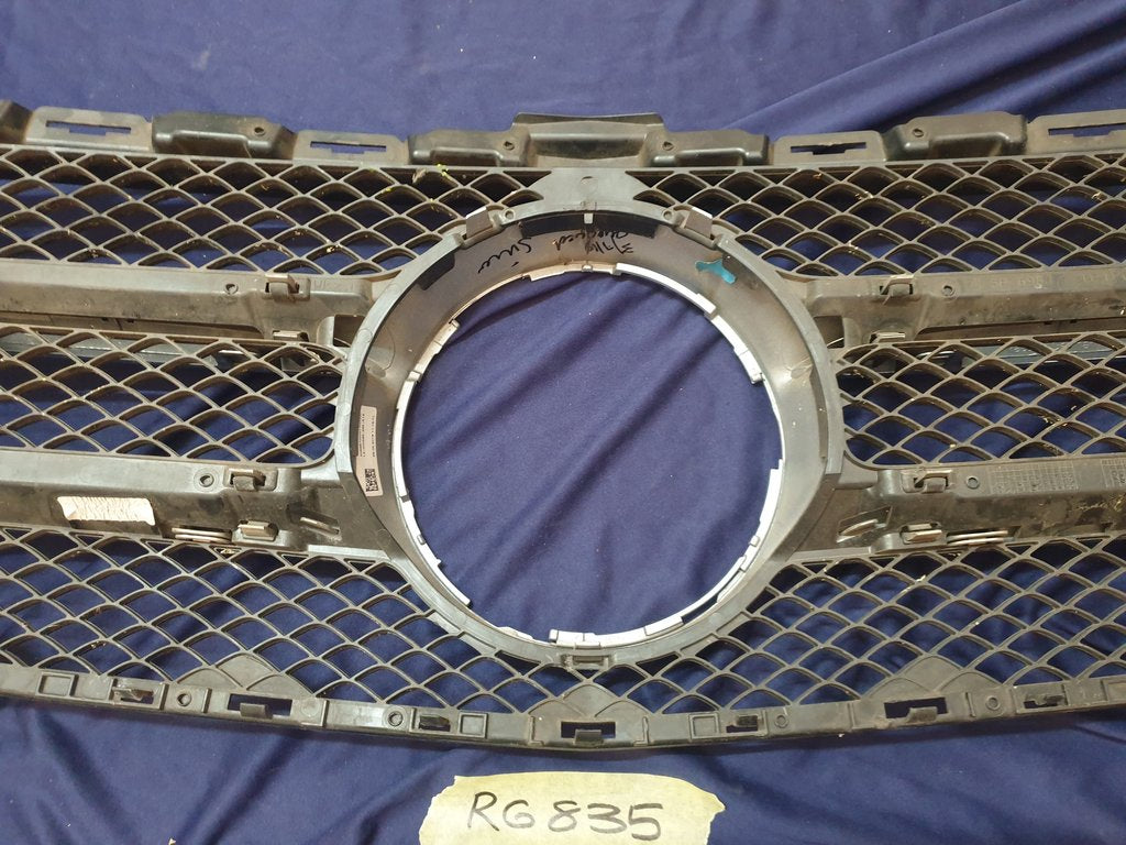 Mercedes-Benz C-Class W205 Radiator, Break in mesh