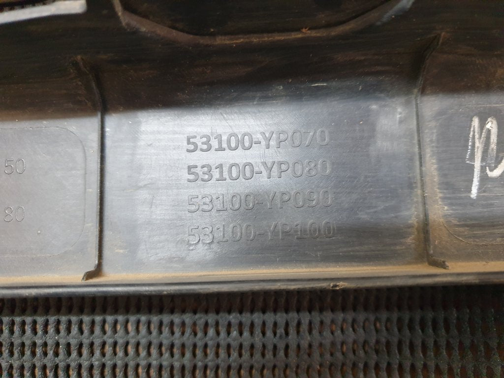 Toyota Hilux Radiator Grille- Scuffs and Chips