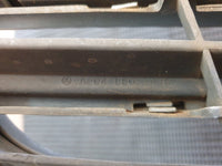 Mercedes-Benz C-Class W204 Radiator Grille - Chrome Cracked and Peeling