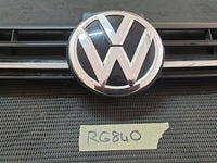Volkswagen Golf VII 7 Radiator Grille - Light Wear and Tear
