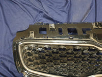 KIA Sportage Radiator Grille - Light Wear and Tear, Small scratches