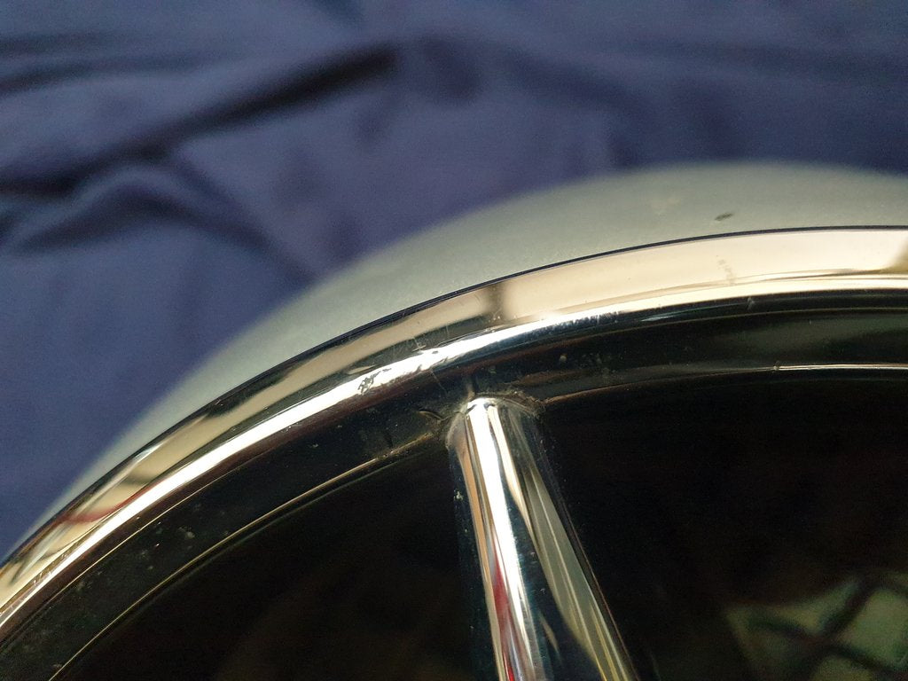 Mercedes-Benz GLC W253 Radiator Grille - Wear and Tear, Badge cracked