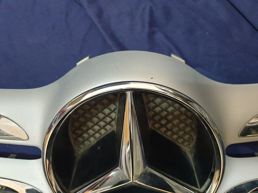 Mercedes-Benz GLC W253 Radiator Grille - Wear and Tear, Badge cracked
