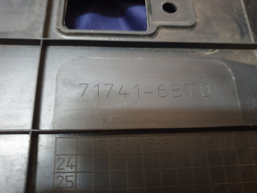 Suzuki Swift Radiator Grille - Wear and Tear