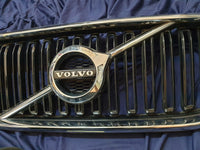 Volvo XC60 Radiator Grille - Badge scratched, Chrome lifting