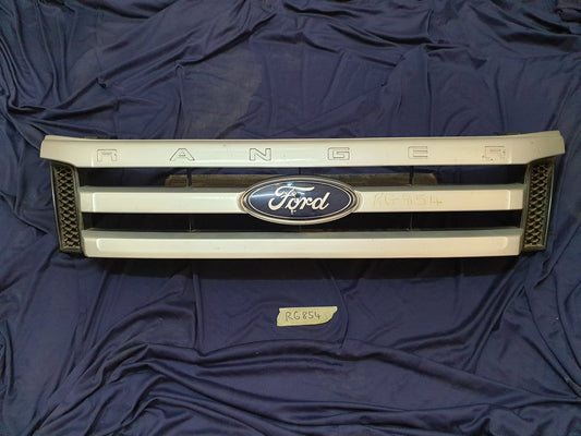 Ford Aftermarket Ranger Radiator Grille - Badge Broken, Scratches