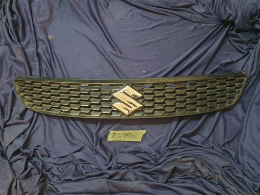 Suzuki Swift Radiator Grille - Light Wear and Tear, Clip broken