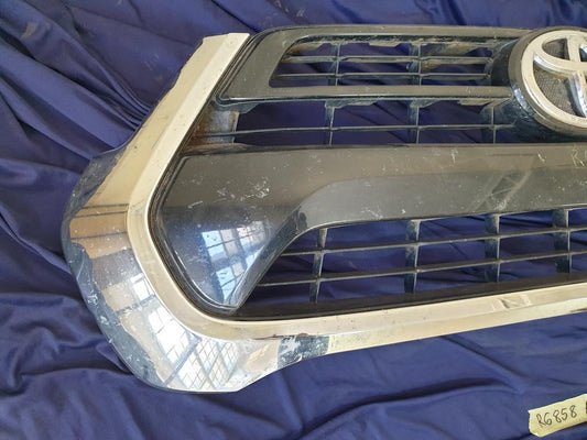 Toyota Hilux Radiator Grille - Broken Mesh, brackets and chrome
